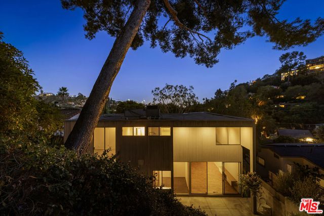 3035 Windsor Avenue, Los Angeles, CA 90039