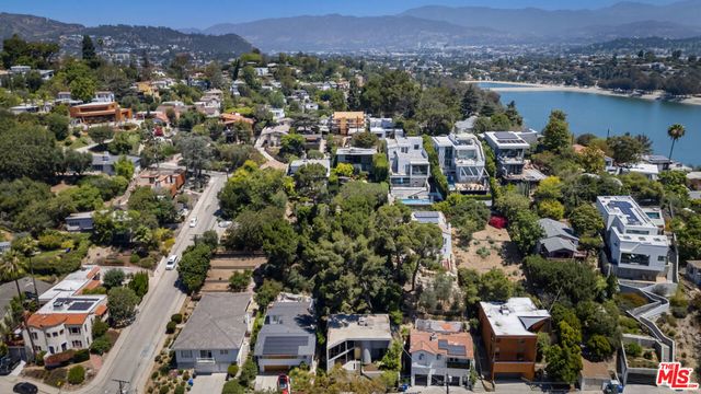3035 Windsor Avenue, Los Angeles, CA 90039