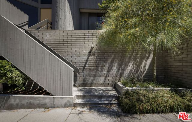 3035 Windsor Avenue, Los Angeles, CA 90039
