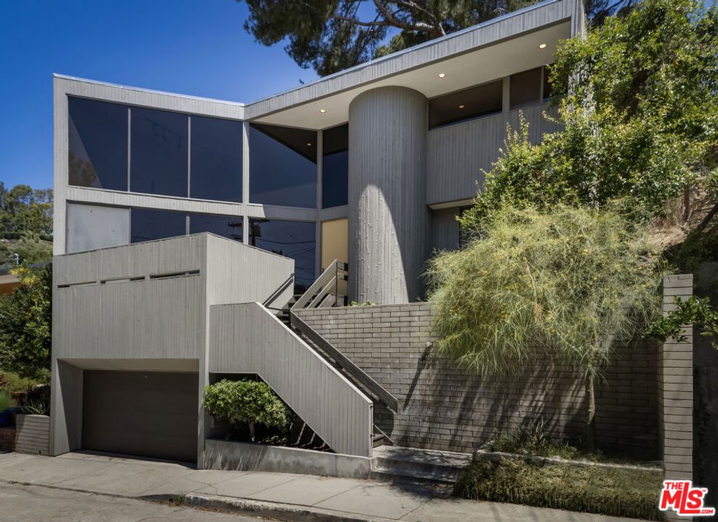 3035 Windsor Avenue, Los Angeles, CA 90039