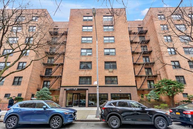 99-30 59Ave 6G, Corona, NY 11368