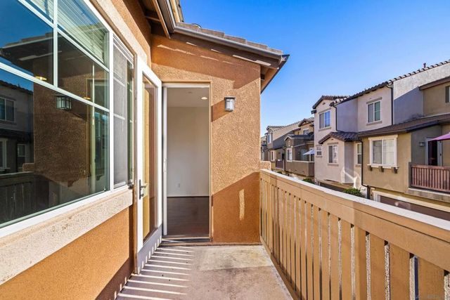 10187 Little Leaf, Santee, CA 92071