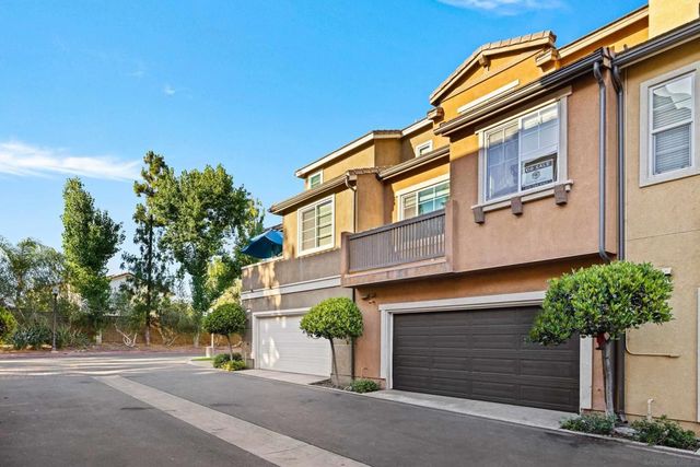 10187 Little Leaf, Santee, CA 92071