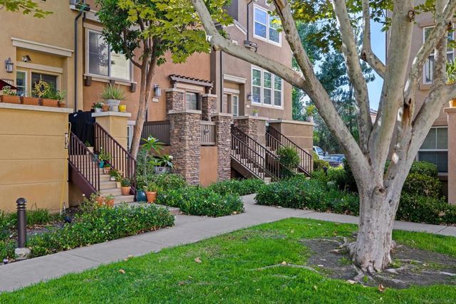 10187 Little Leaf, Santee, CA 92071
