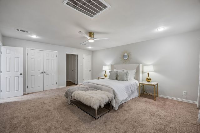 9605 Crestedge Drive, Dallas, TX 75238
