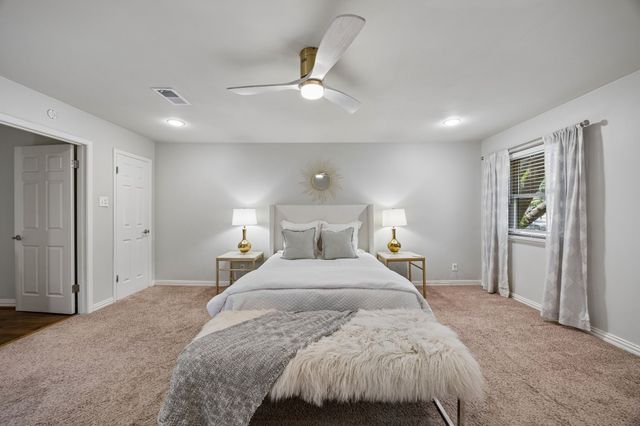 9605 Crestedge Drive, Dallas, TX 75238