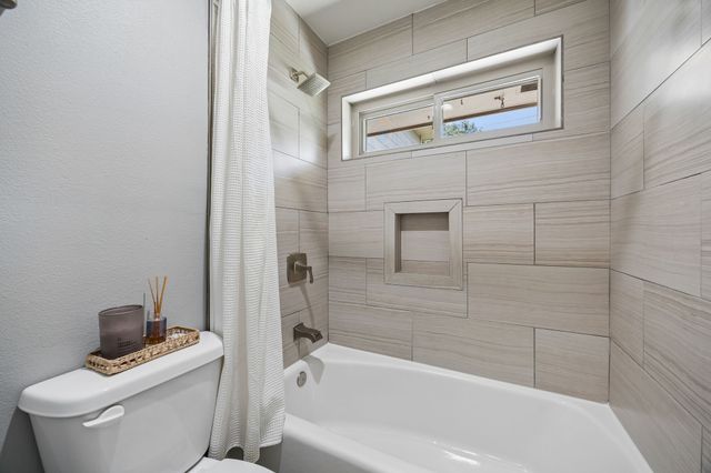 9605 Crestedge Drive, Dallas, TX 75238