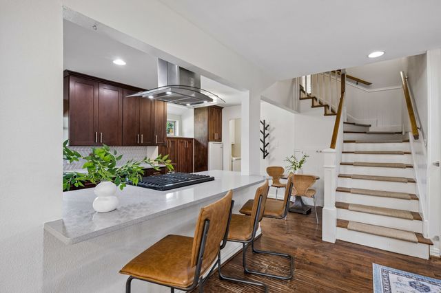 9605 Crestedge Drive, Dallas, TX 75238