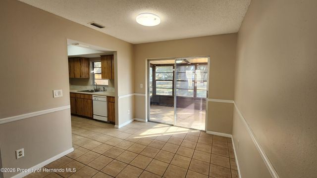 14921 Old Pointe Road, Tampa, FL 33613