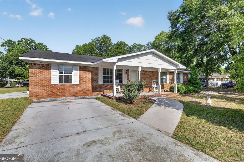 22 S Foss Street, Statesboro, GA 30458
