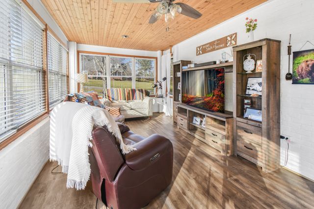 55 Morris Dr, Carthage, TN 37030