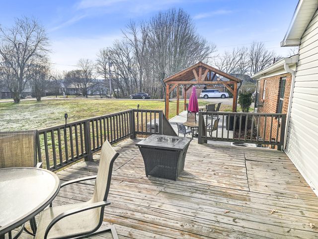 55 Morris Dr, Carthage, TN 37030