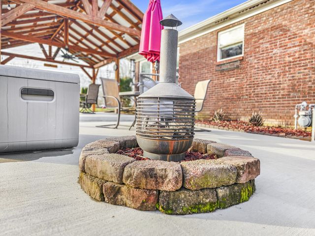 55 Morris Dr, Carthage, TN 37030