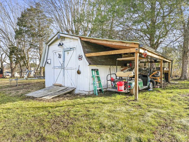 55 Morris Dr, Carthage, TN 37030