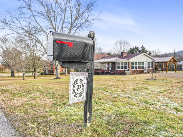 55 Morris Dr, Carthage, TN 37030