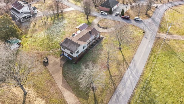 55 Morris Dr, Carthage, TN 37030