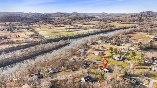 55 Morris Dr, Carthage, TN 37030