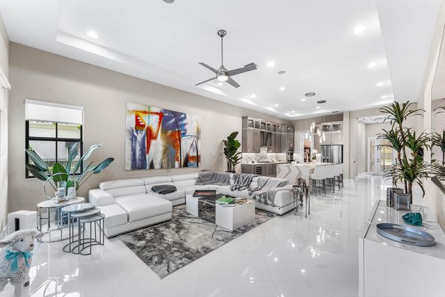 13042 Artisan Circle, Palm Beach Gardens, FL 33418