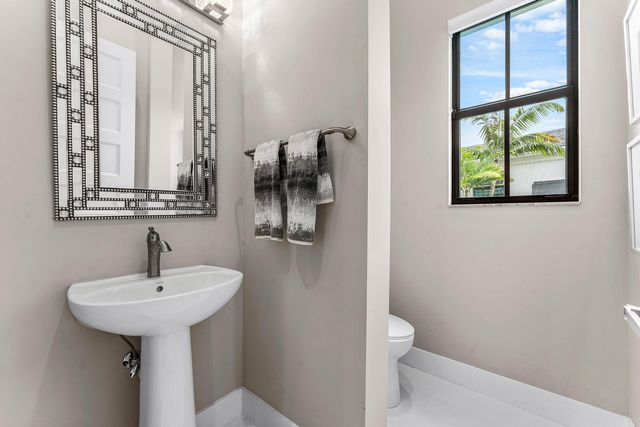 13042 Artisan Circle, Palm Beach Gardens, FL 33418