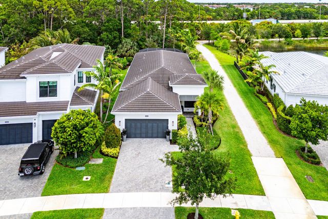 13042 Artisan Circle, Palm Beach Gardens, FL 33418