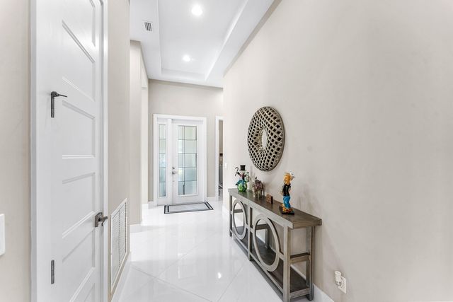 13042 Artisan Circle, Palm Beach Gardens, FL 33418