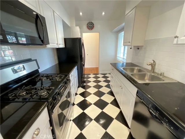 5441 Burnet Avenue, Sherman Oaks, CA 91411