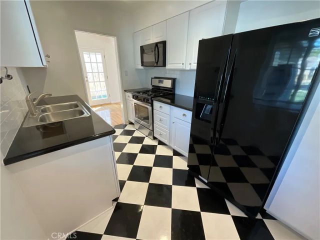 5441 Burnet Avenue, Sherman Oaks, CA 91411