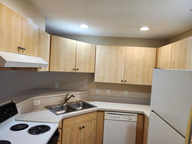 6206-6208 KENTUCKY AVENUE, New Port Richey, FL 34653