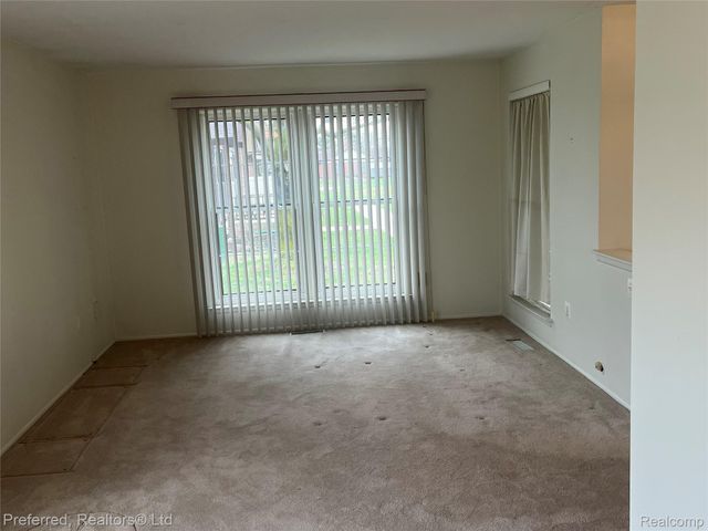 40592 Newport Drive 125, Plymouth Charter Township, MI 48170