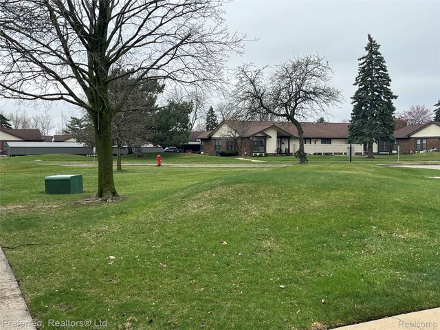 40592 Newport Drive 125, Plymouth Charter Township, MI 48170