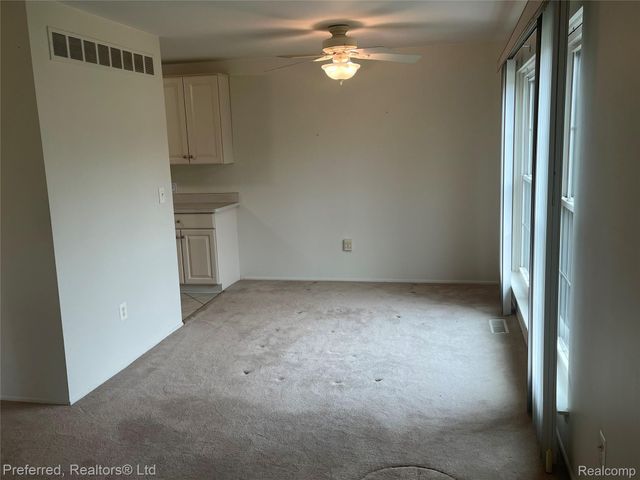 40592 Newport Drive 125, Plymouth Charter Township, MI 48170