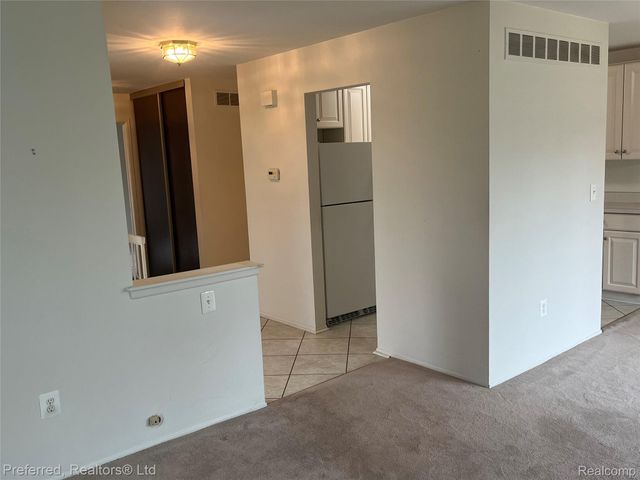 40592 Newport Drive 125, Plymouth Charter Township, MI 48170