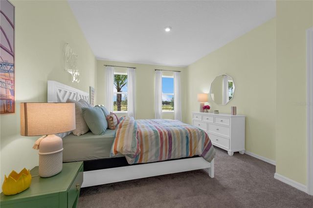 1652 BLUE LAGOON CIRCLE, Mascotte, FL 34753