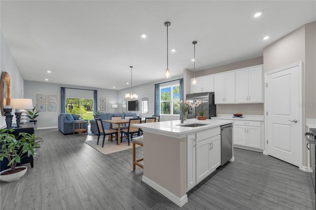 1652 BLUE LAGOON CIRCLE, Mascotte, FL 34753