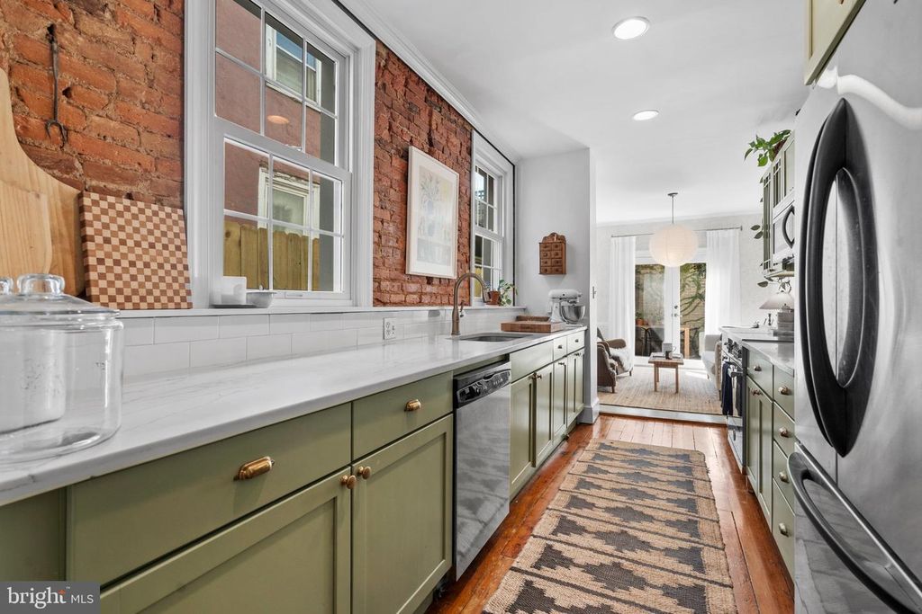 822 N LECOUNT ST, PHILADELPHIA, PA 19130 — photo 4