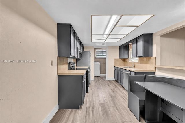 1808 NW 3rd Court, Fort Lauderdale, FL 33311