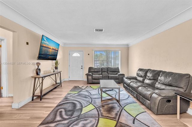 1808 NW 3rd Court, Fort Lauderdale, FL 33311