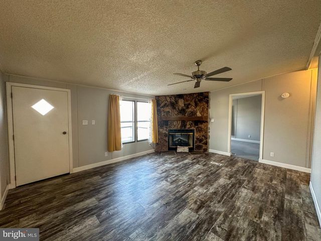 815 CIRCLE DR, Gap, PA 17527