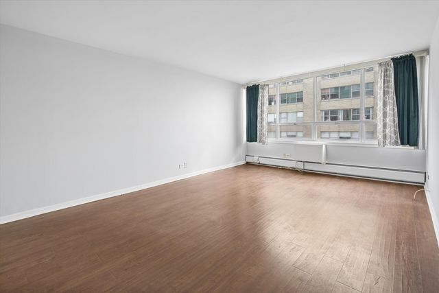 6171 N Sheridan Road 2104, Chicago, IL 60660