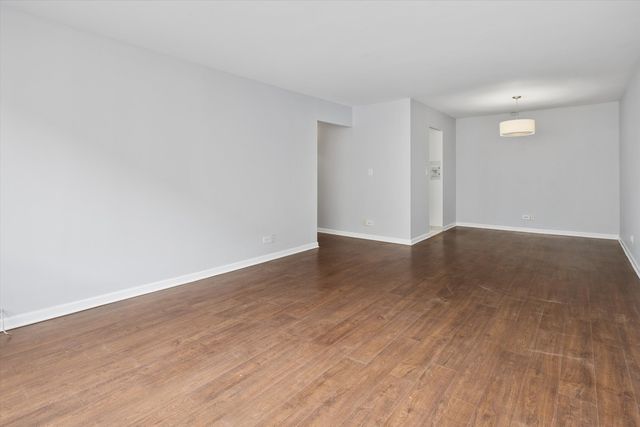 6171 N Sheridan Road 2104, Chicago, IL 60660