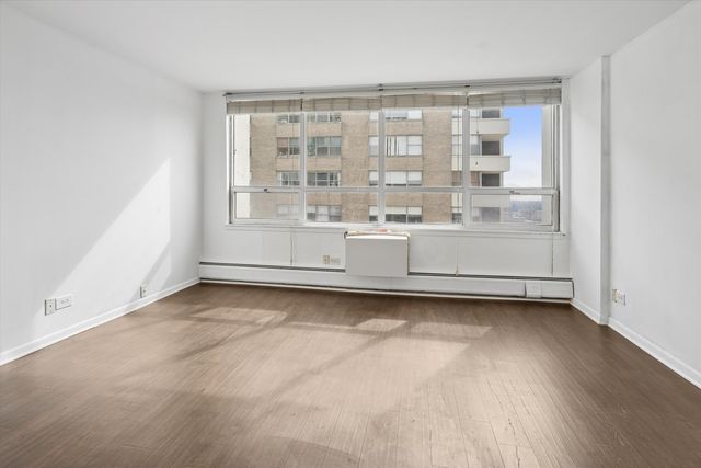6171 N Sheridan Road 2104, Chicago, IL 60660
