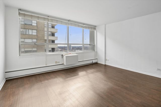 6171 N Sheridan Road 2104, Chicago, IL 60660