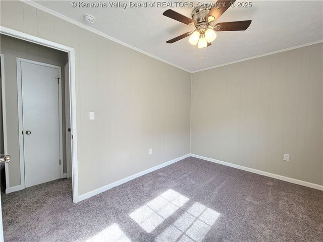 1011 Kanawha Street, Hansford, WV 25103