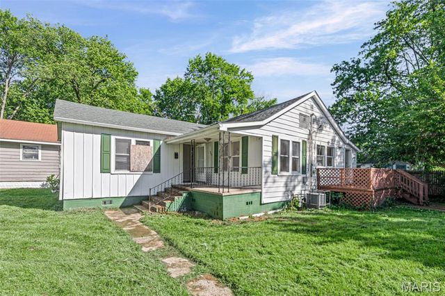 443 Chaudet Avenue, East St Louis, IL 62206