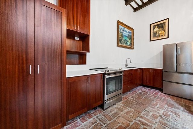 50 SAN FRANCISCO ST, San Juan, PR 00901