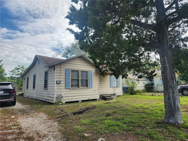 5014 Williams Dr, Corpus Christi, TX 78411