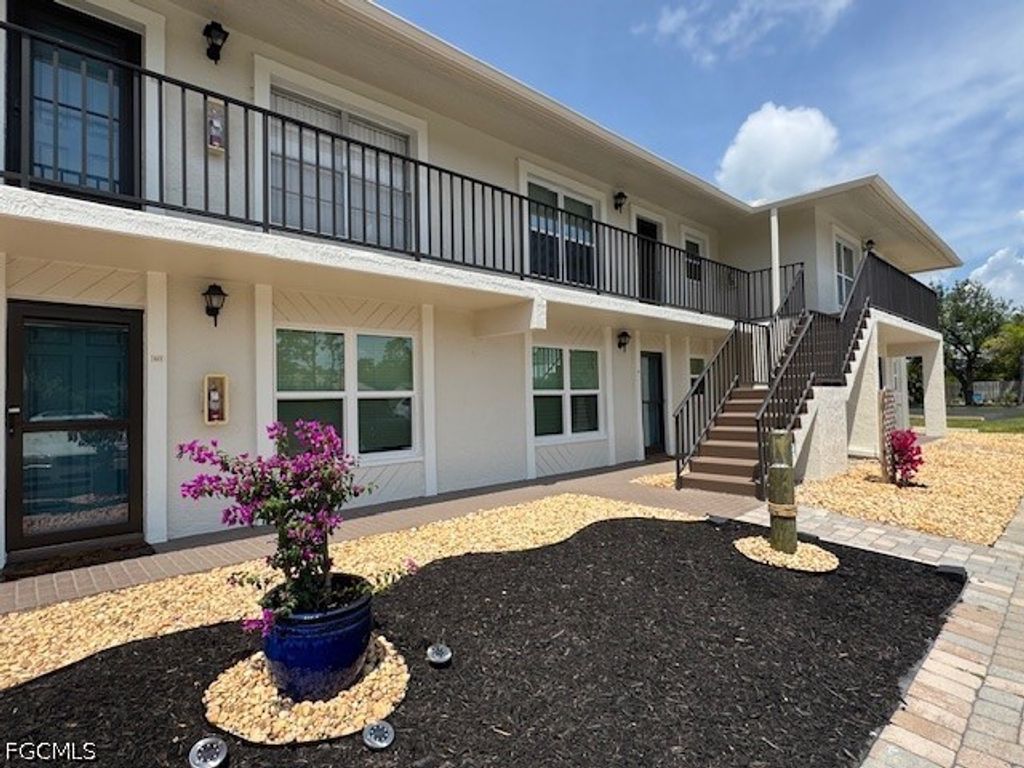 16007 Davis RD 614, Fort Myers, FL 33908