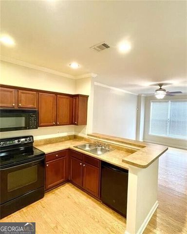 1135 Village Court SE 1135, Atlanta, GA 30316