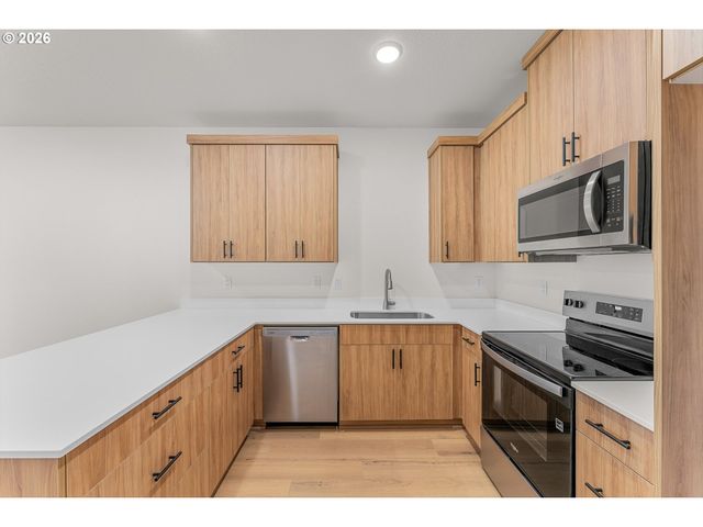 14146 Holcomb Blvd, Oregon City, OR 97045