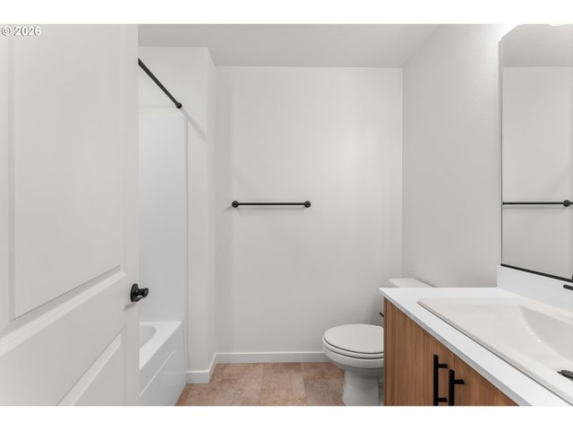 14146 Holcomb Blvd, Oregon City, OR 97045